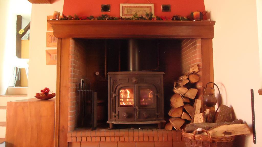 La Maison Famille Bed & Breakfast *