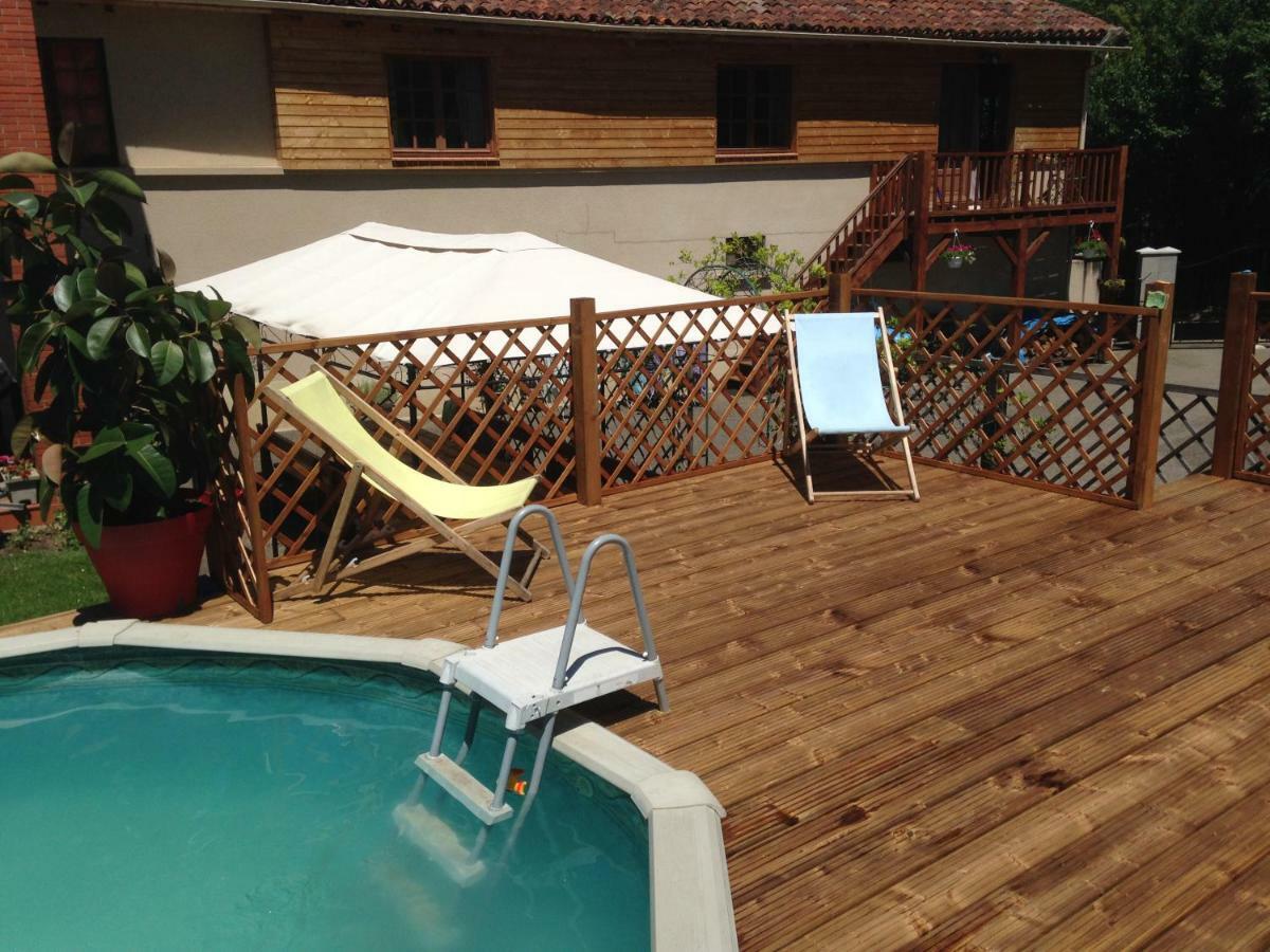 La Maison Famille Bed & Breakfast *